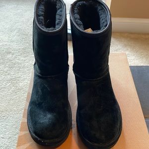 UGG Classic Short Crystal Bowtie Boot